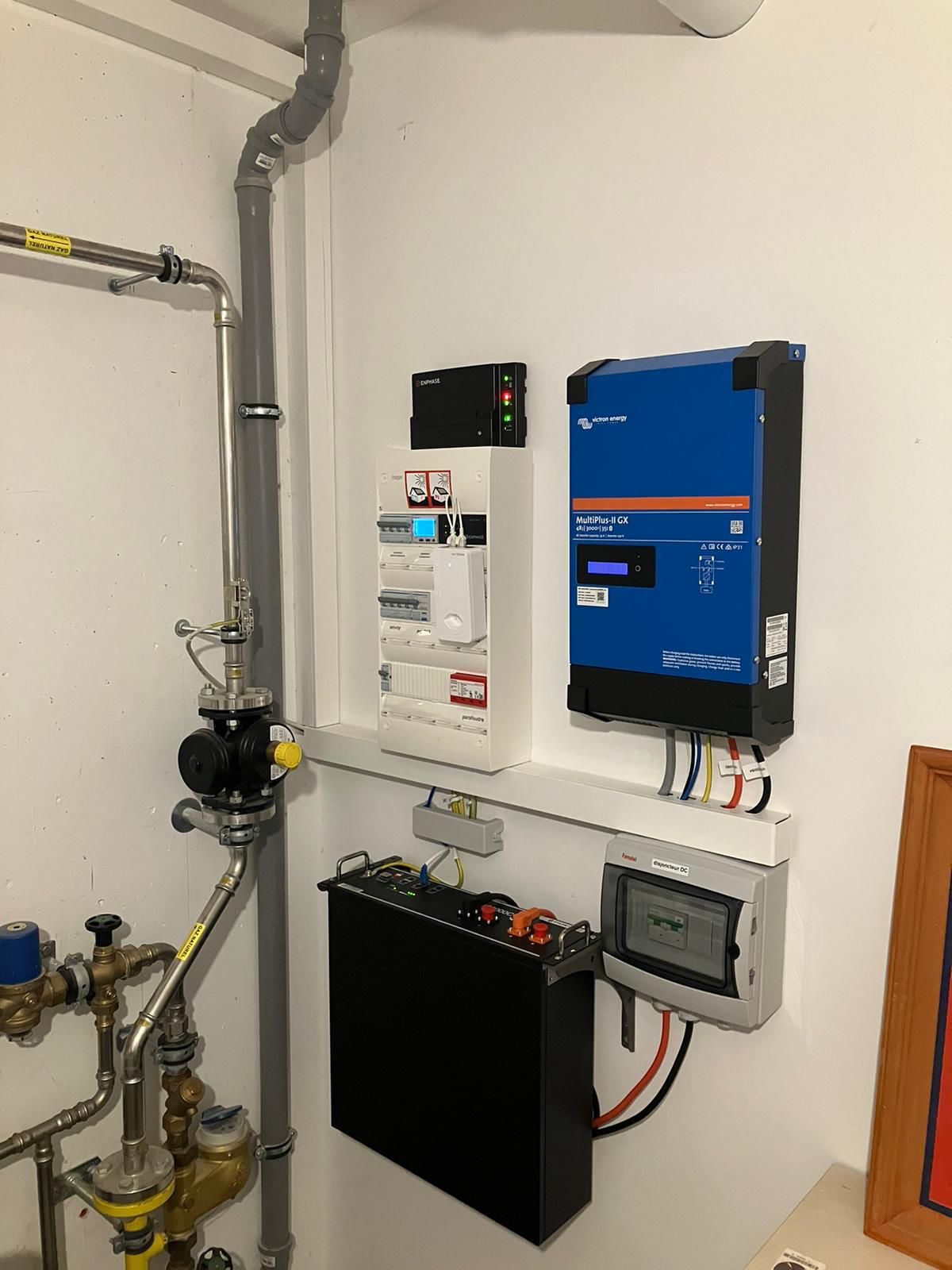 Photo installation 50